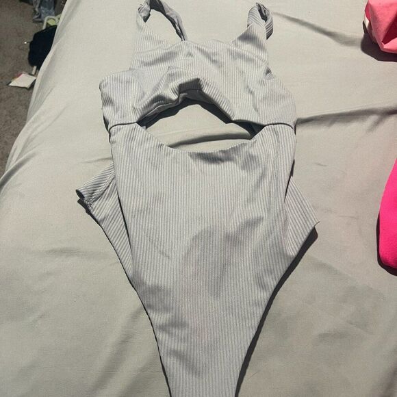 For love & lemons grey bodysuit size small - Picture 1 of 6